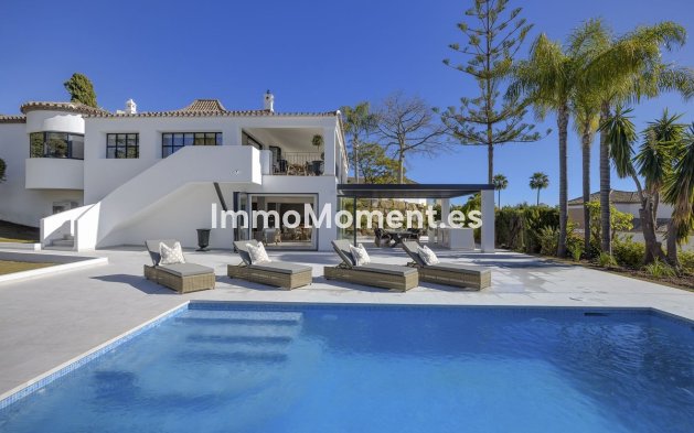 Resale - Villa - El Paraiso - New Golden Mile