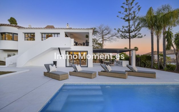 Resale - Villa - El Paraiso - New Golden Mile