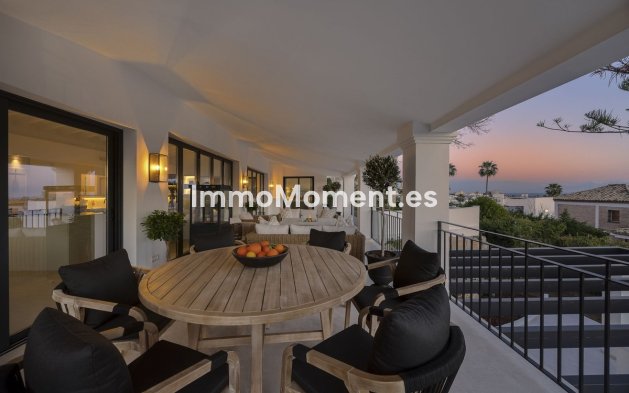 Resale - Villa - El Paraiso - New Golden Mile