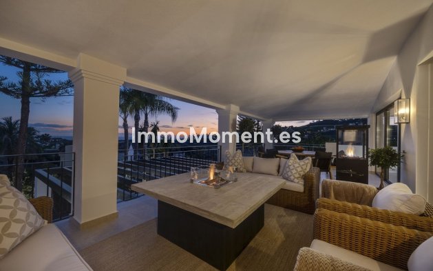 Resale - Villa - El Paraiso - New Golden Mile