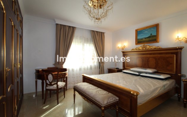 Reventa - Villa - Marbella - Guadalmina Baja