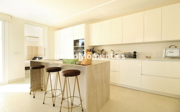 Wiederverkauf - Wohnung - Marbella - Guadalmina Alta