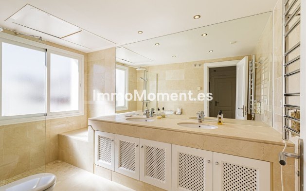 Wiederverkauf - Wohnung - Marbella - Nueva Andalucía