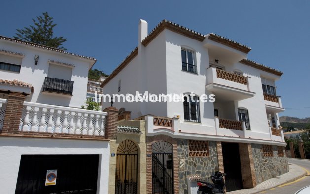 Resale - Villa - Mijas - Mijas Centro