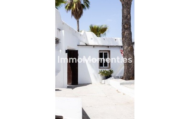 Resale - Villa - Mijas - Mijas Centro