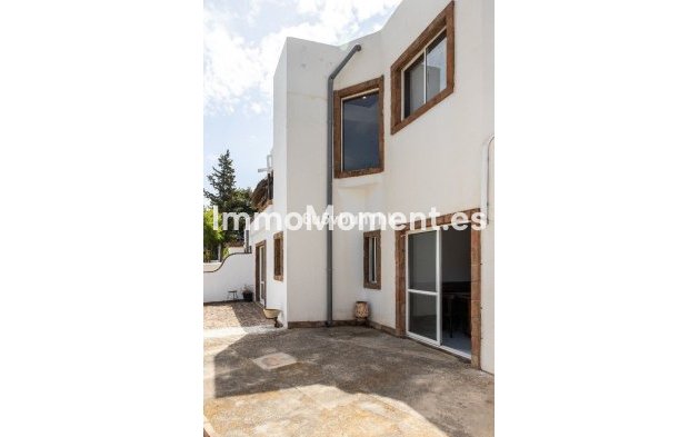 Resale - Villa - Mijas - Mijas Centro