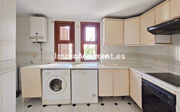 Wiederverkauf - Reihenhaus - Estepona  - Estepona Centro