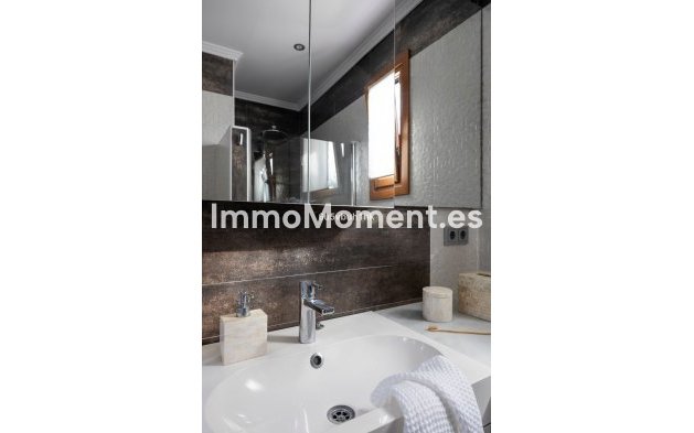 Wiederverkauf - Wohnung - Marbella - Puerto Banús