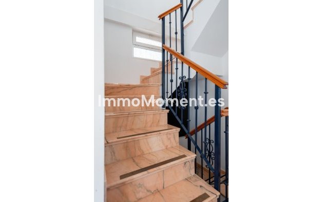 Wiederverkauf - Villa - Fuengirola - Fuengirola Centro