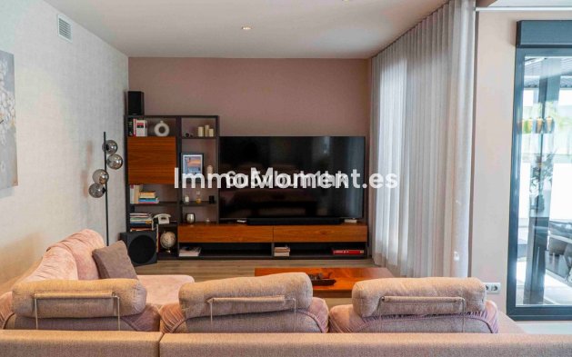 Resale - Apartment - Torremolinos