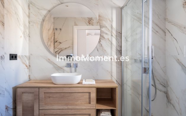 Revente - Maison mitoyenne - Casares - Casares Centro