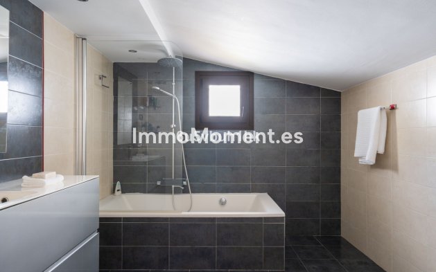 Revente - Villa - Benalmadena - Benalmadena Centro