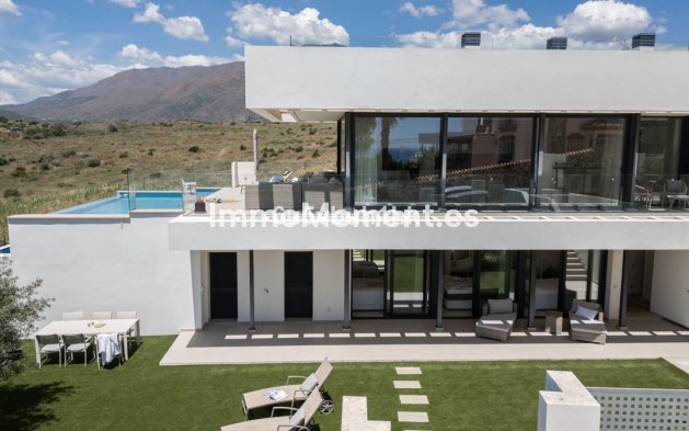 Wiederverkauf - Villa - Estepona  - Estepona Centro