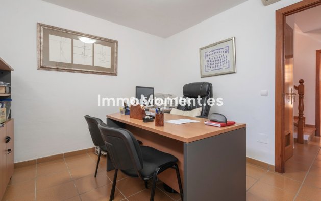 Wiederverkauf - Villa - Fuengirola - Fuengirola Centro