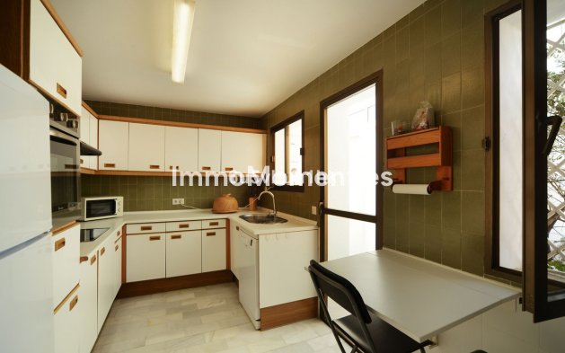 Wiederverkauf - Wohnung - Marbella - Nueva Andalucía