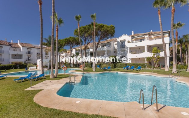 Resale - Apartment - Estepona - Estepona Centro