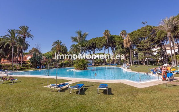Resale - Apartment - Estepona - Estepona Centro