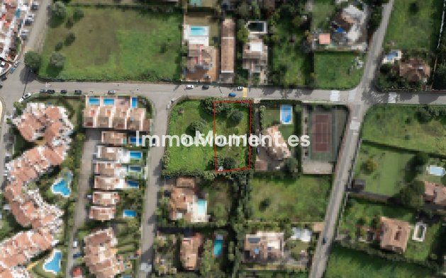 Wiederverkauf - Land - Estepona  - Bel Air