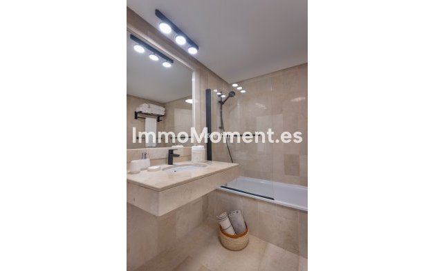 Revente - Appartement - Estepona  - Estepona Centro