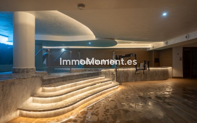 Resale - Apartment - Mijas - Calanova Golf