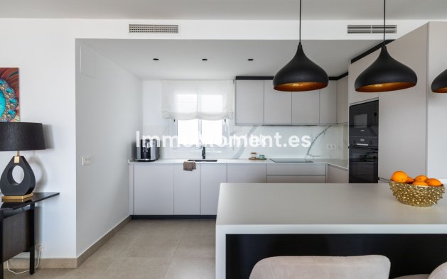 Resale - Apartment - Benalmadena - Torrequebrada