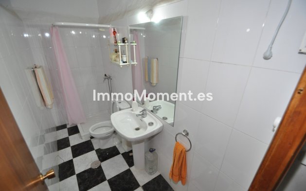 Revente - Maison mitoyenne - Pinoso - Pinoso Centro