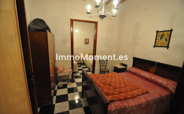 Revente - Maison mitoyenne - Pinoso - Pinoso Centro