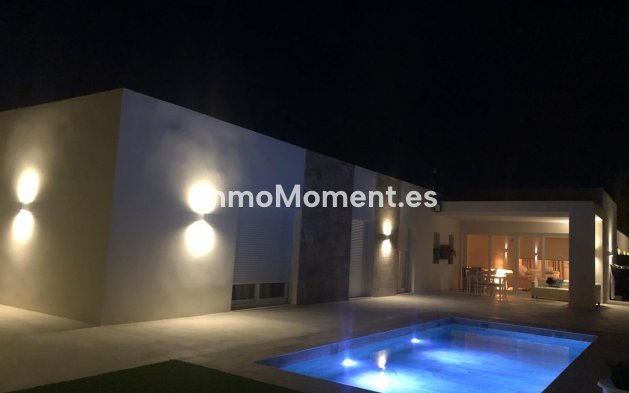 Wiederverkauf - Villa - Pinoso - Pinoso Centro