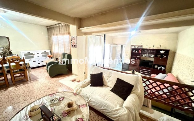 Revente - Maison mitoyenne - Pinoso - Pinoso Centro