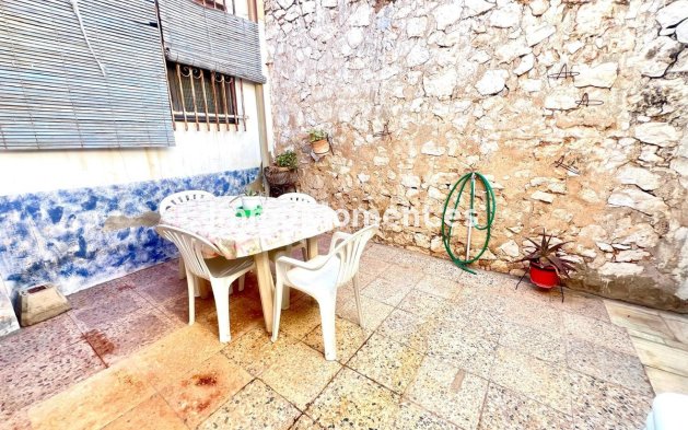 Revente - Maison mitoyenne - Pinoso - Pinoso Centro