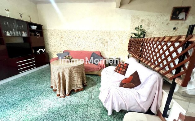 Revente - Maison mitoyenne - Pinoso - Pinoso Centro