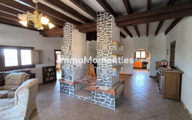 Wiederverkauf - Villa - Novelda - Novelda Centro