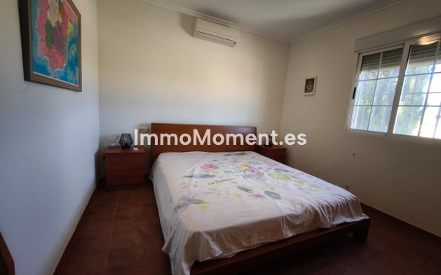 Resale - Villa - Hondón de los Fráiles - Hondón de los Frailes Centro