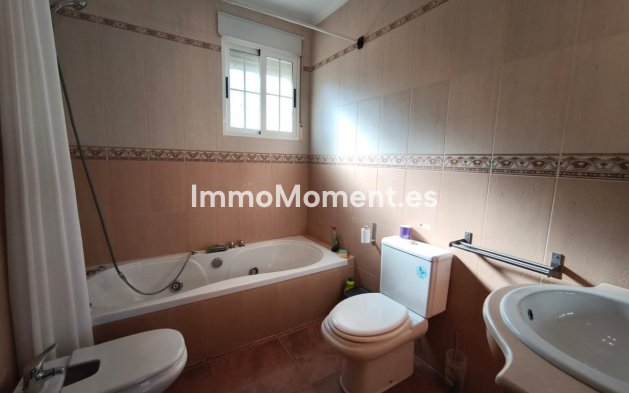 Resale - Villa - Hondón de los Fráiles - Hondón de los Frailes Centro