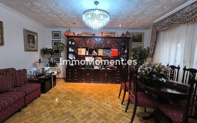 Reventa - Villa - Sax - Sax Centro