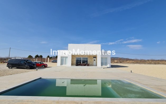 Wiederverkauf - Villa - Pinoso - Pinoso Centro