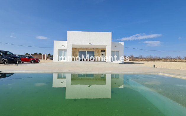 Wiederverkauf - Villa - Pinoso - Pinoso Centro