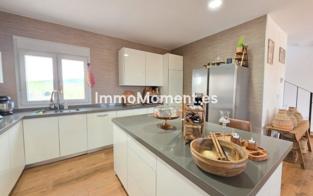 Wiederverkauf - Villa - Pinoso - Pinoso Centro