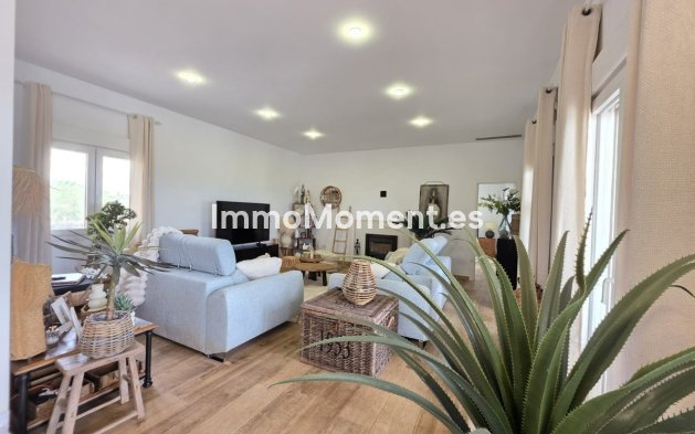 Wiederverkauf - Villa - Pinoso - Pinoso Centro