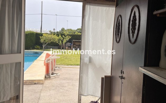 Revente - Villa - Estepona  - Selwo