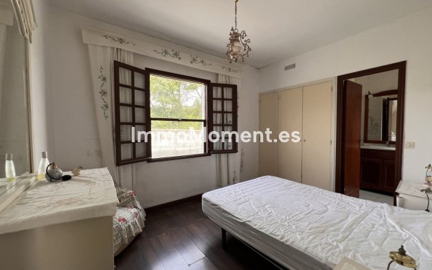 Revente - Villa - Estepona  - Selwo