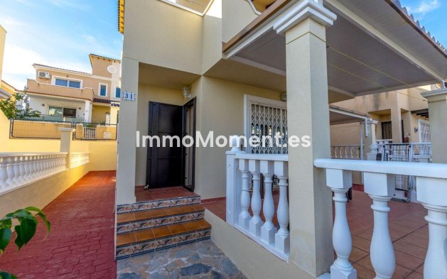 Resale - Villa - Orihuela - Orihuela Costa