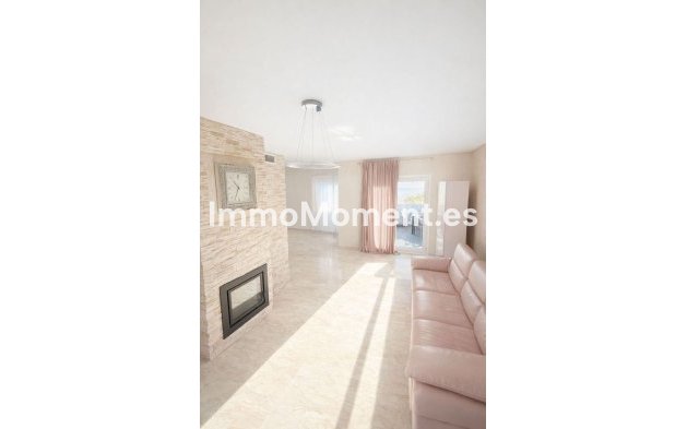 Resale - Apartment - Mijas - Calahonda
