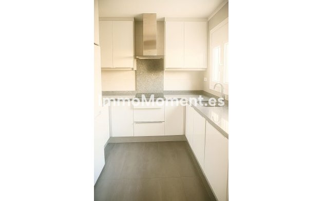 Resale - Apartment - Mijas - Calahonda