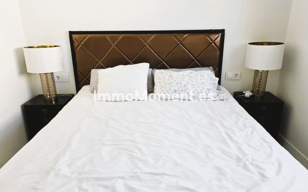 Resale - Apartment - Benalmadena - Benalmadena Centro