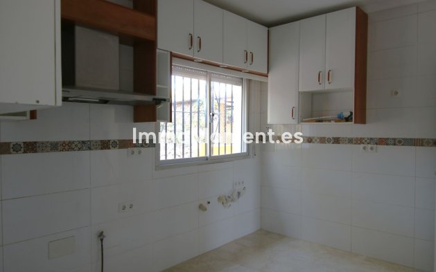 Wiederverkauf - Villa -   Inländisch - Alora