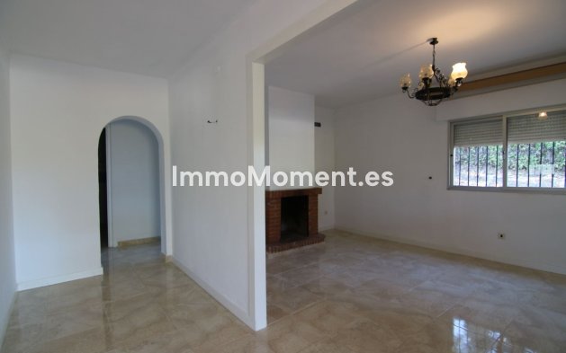 Wiederverkauf - Villa -   Inländisch - Alora