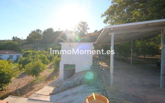 Wiederverkauf - Villa -   Inländisch - Alora