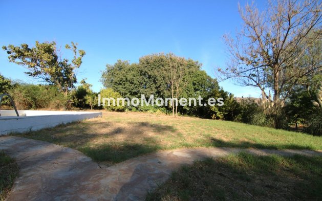 Wiederverkauf - Villa -   Inländisch - Alora