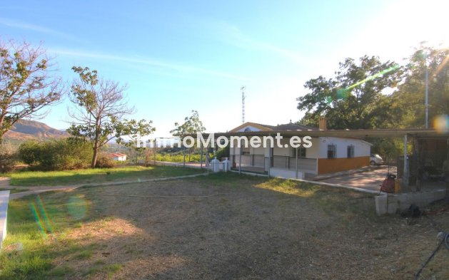 Wiederverkauf - Villa -   Inländisch - Alora